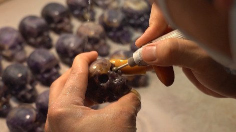 “Is the Crystal Industry Dry for Everyone?” — A Factory‘s Perspective on the 2026 Market Slowdown