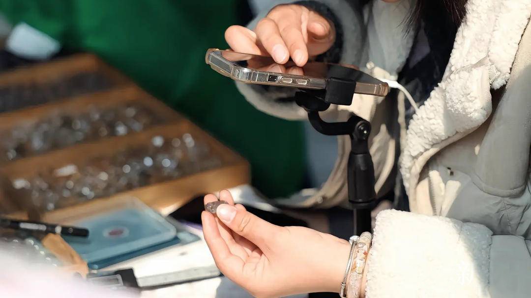 Instagram Crystal Live Sellers from China: How the Pipeline Actually Works (and What They Don‘t Want You to Know)